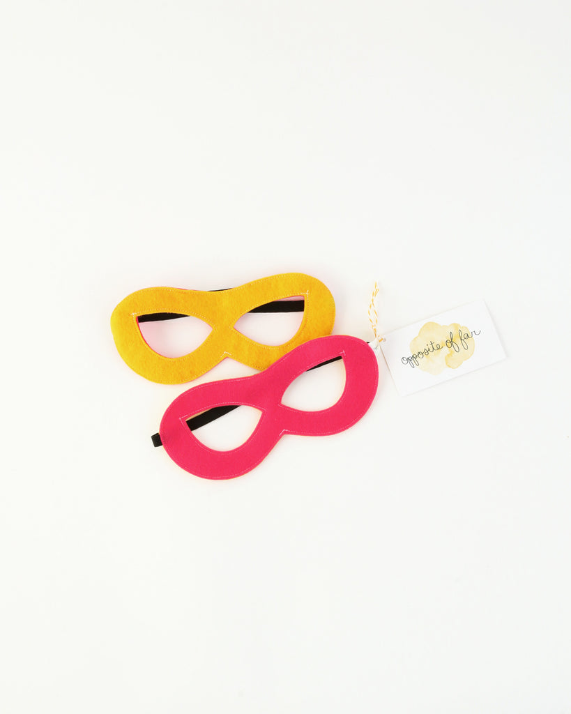 Felt Superhero Reversible Mask in Pink/Yellow